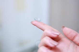 Contactlens maakt onzichtbaar zichtbaar
