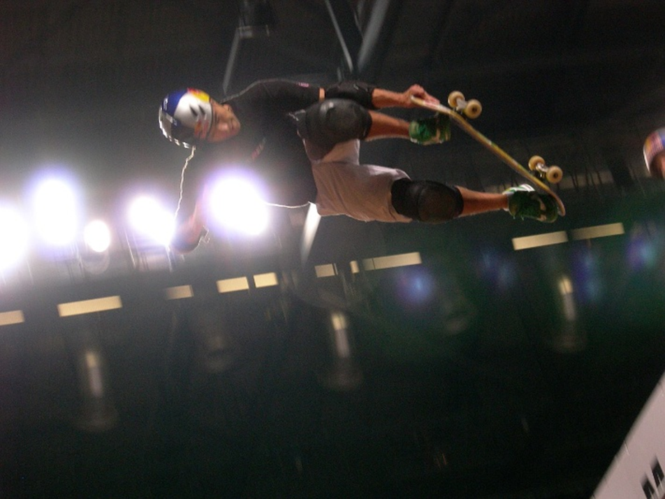 Figuur 1. Sandro Dias tijdens een andere stunt. Bron: Wikipedia